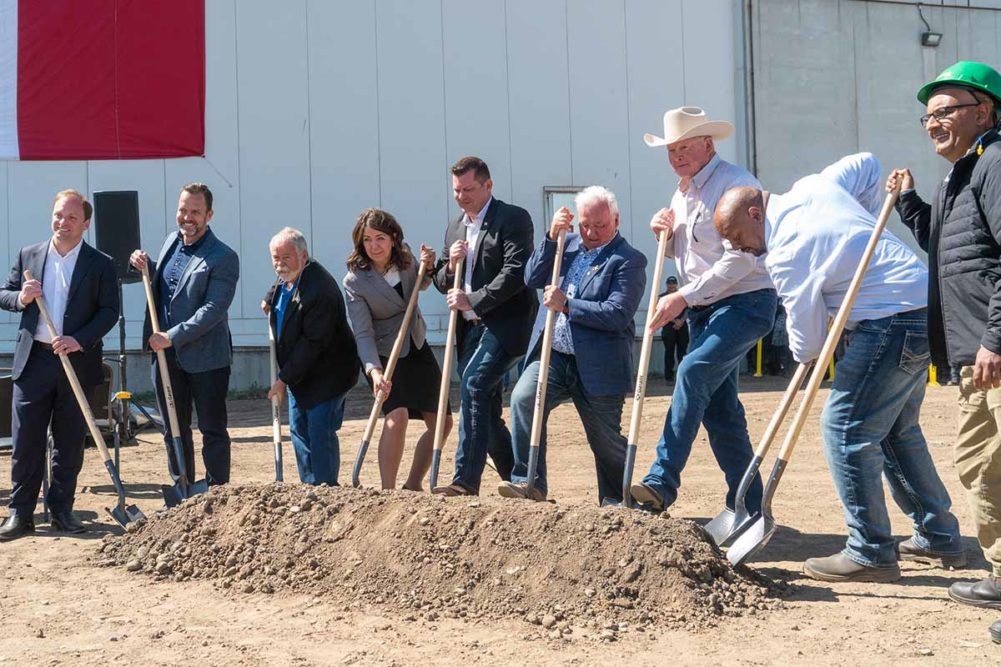 JBS Canada breaks ground on beef distribution center | MEAT+POULTRY