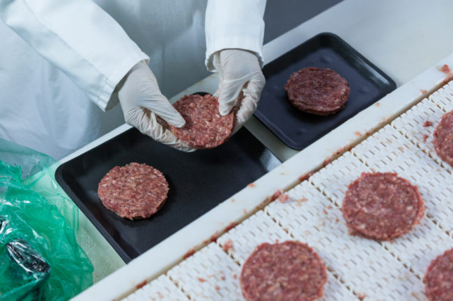 Forming burger patties with ground beef