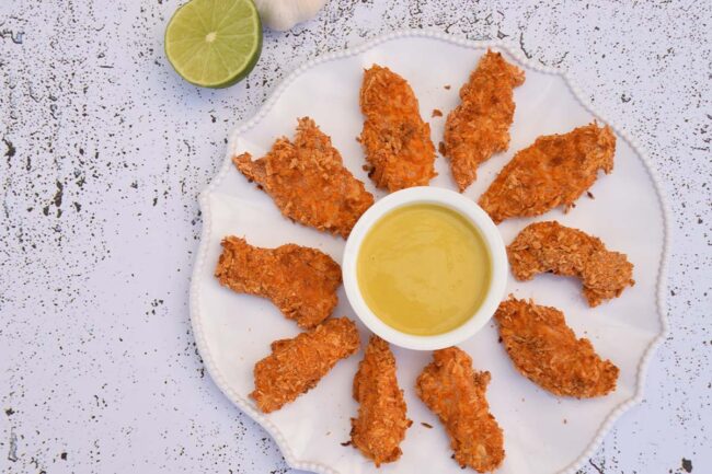 Gluten-free chicken tenders with dipping sauce